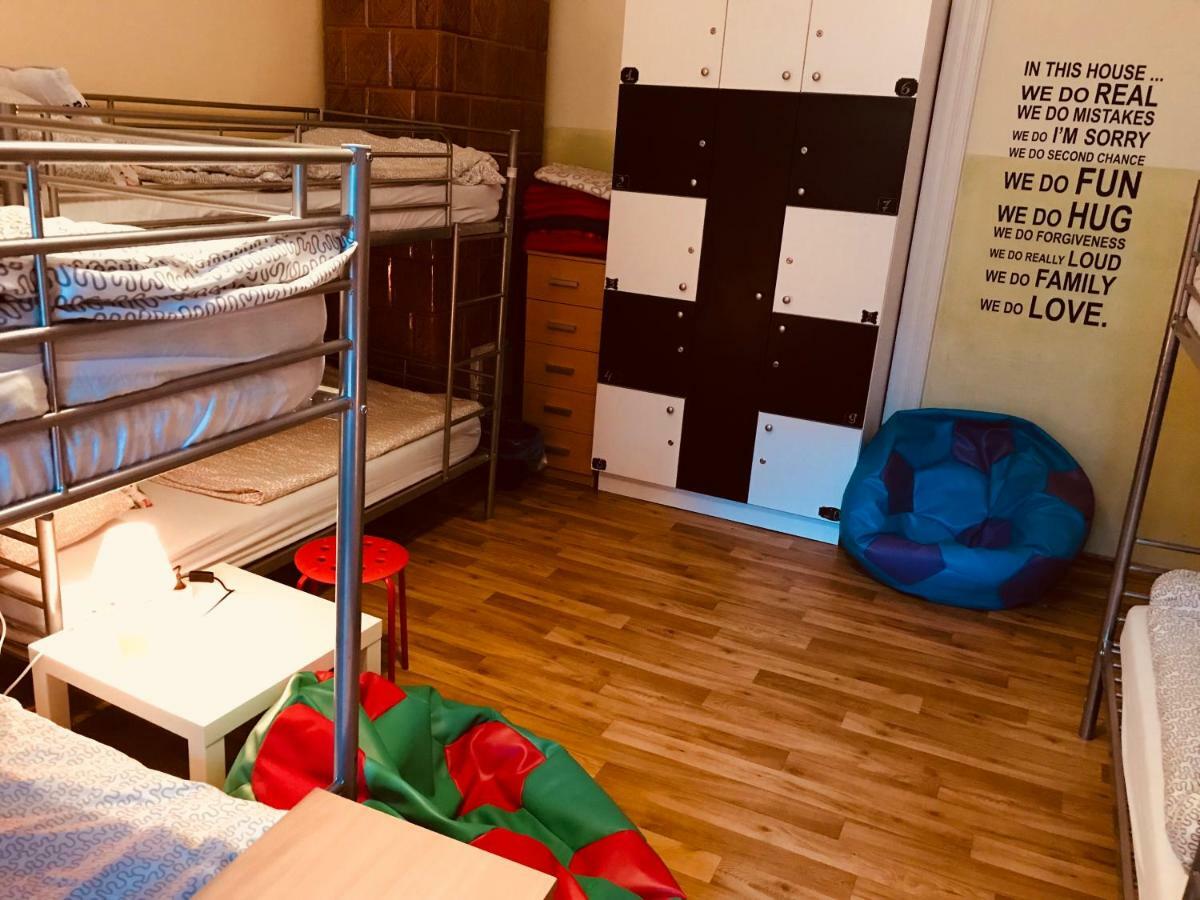 Hostal Centrum Sabot *